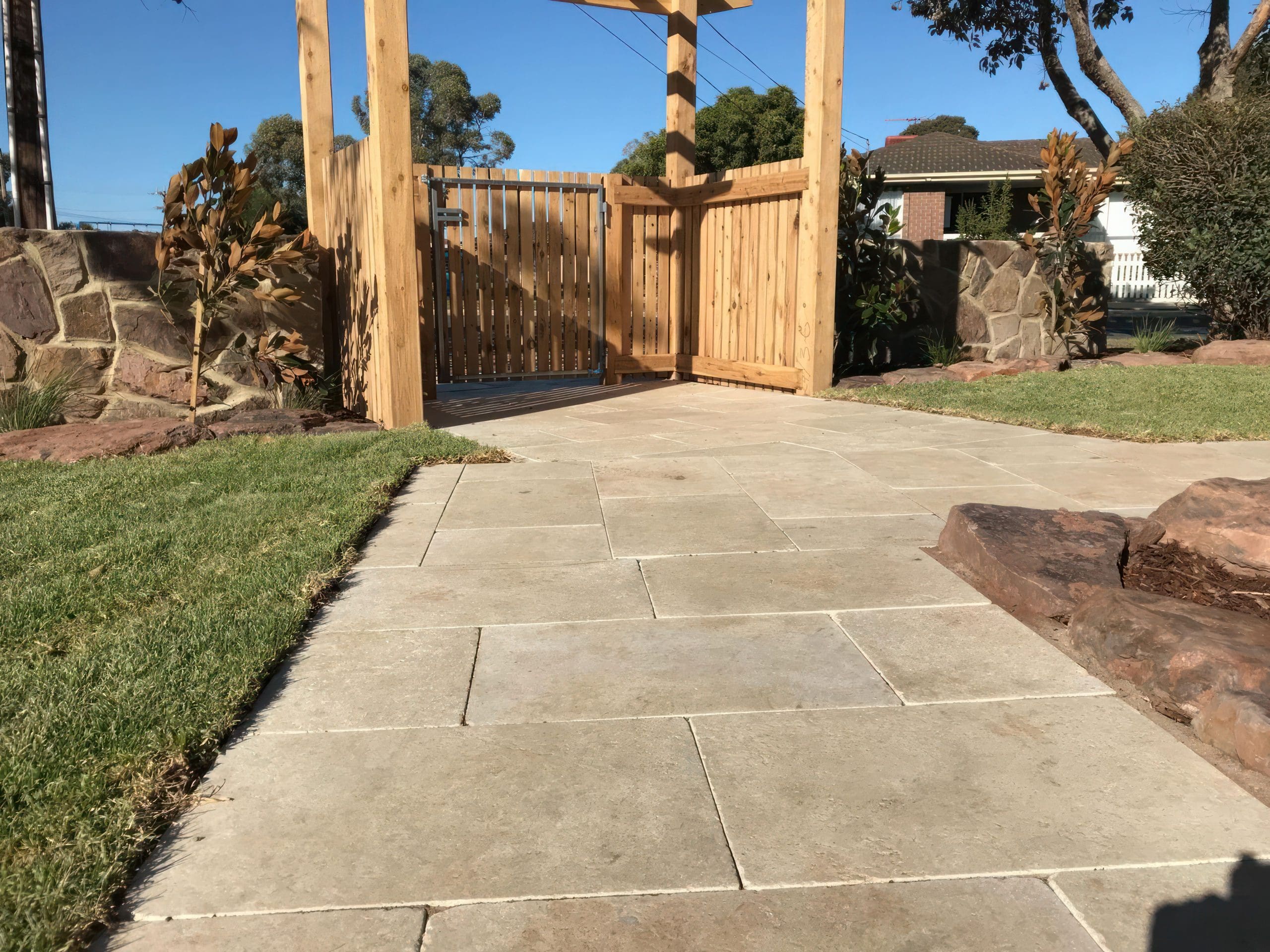 CREMA NOVELDA BRUSHED & TUMBLED LIMESTONE_RMS TRADERS_NATURAL STONE PAVERS POOL COPING INTERNAL TILE SUPPLIER MELBOURNE (11)