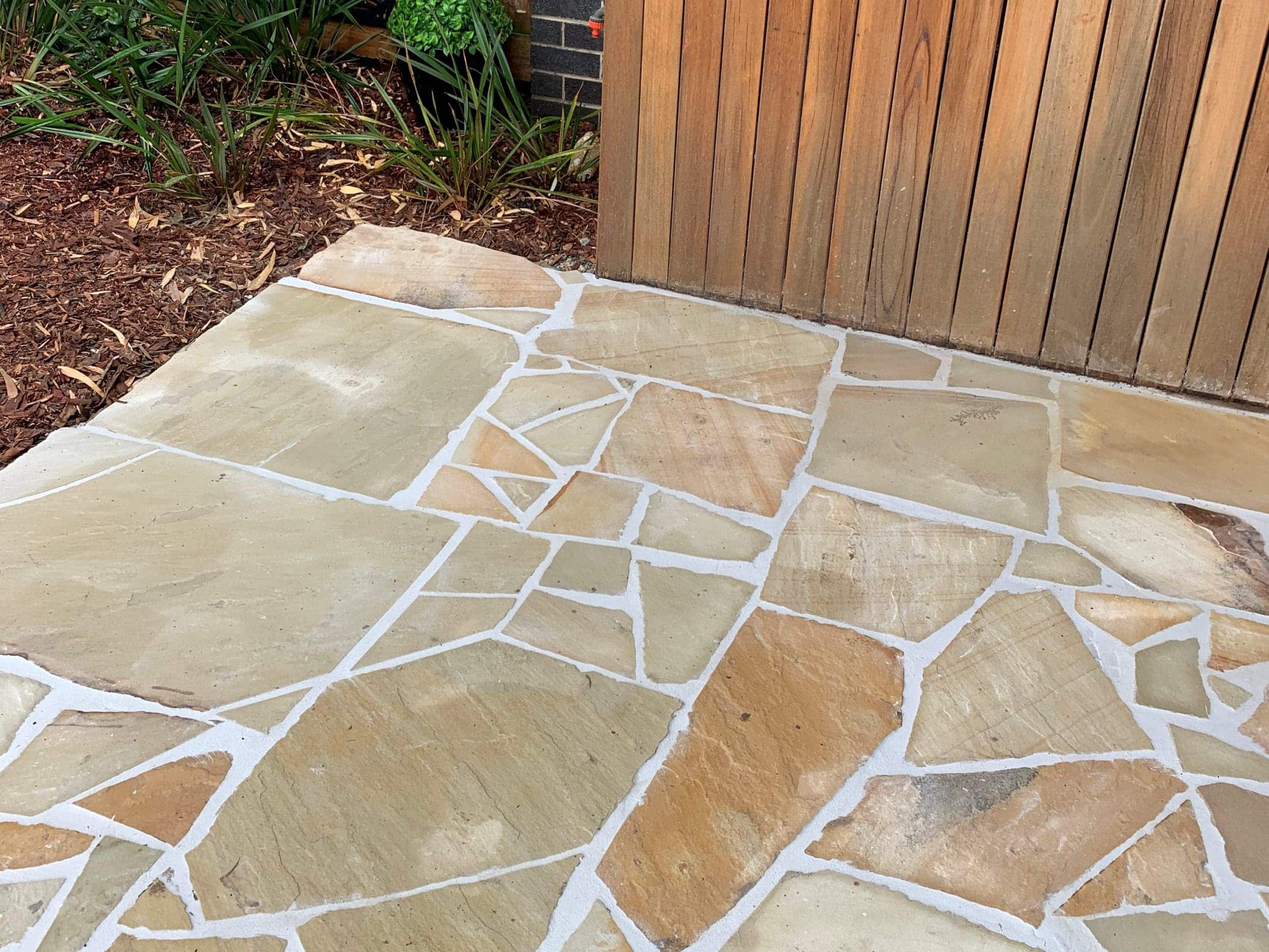 DESERT SAND SANDSTONE CRAZY PAVING_RMS TRADERS_NATURAL STONE PAVING FACADE PATHS SUPPLIER MELBOURNE (1)XX