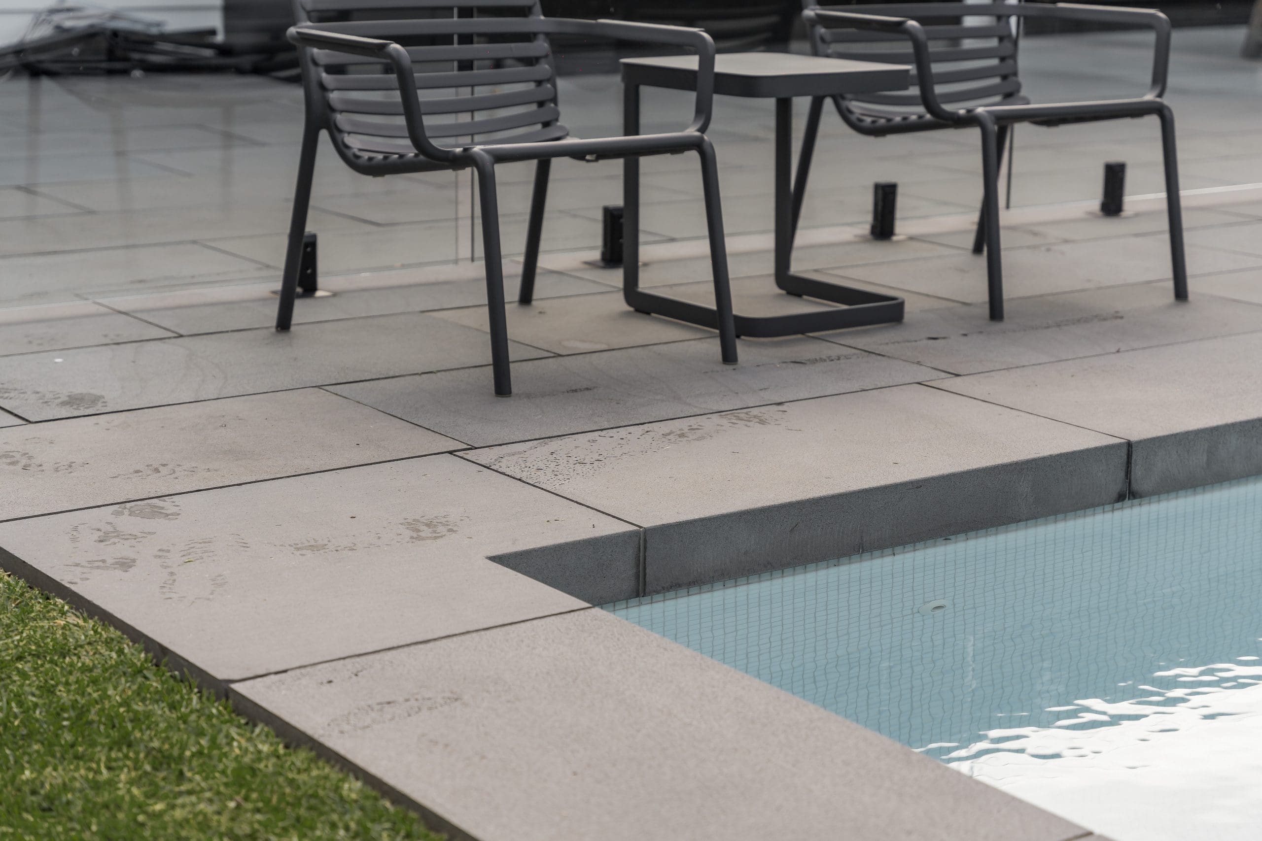 PREMIUM BLUESTONE CAT PAW SAWN_RMS TRADERS_NATURAL STONE PAVER & POOL COPING INTERNAL TILE SUPPLIER MELBOURNE (26)