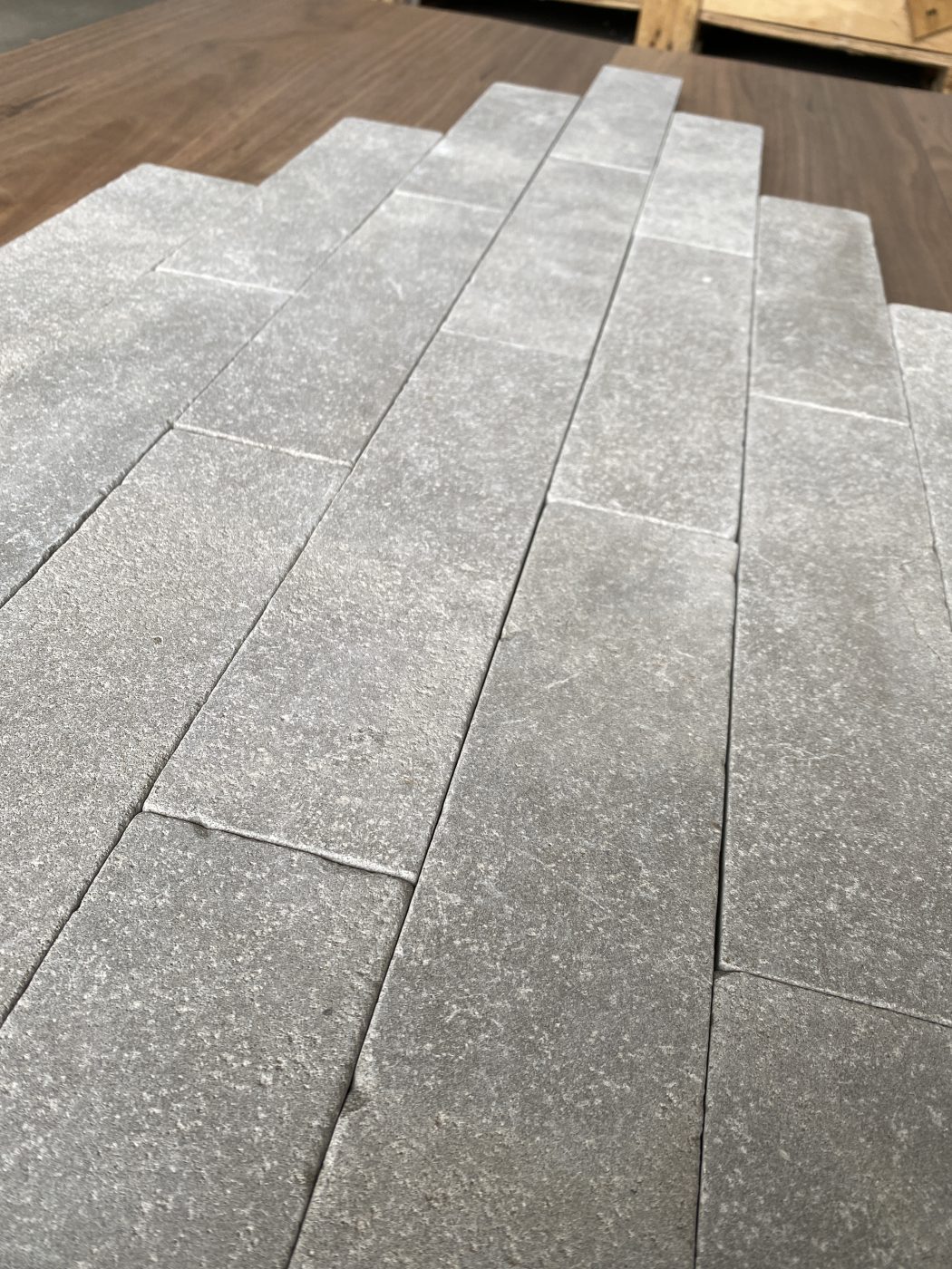 MADDISON-SANDBLASTED-TUMBLED-LIMESTONE-BATTONS_RMS-TRADERS_NATURAL-STONE-PAVER-SUPPLIER-MELBOURNE-17-scaled