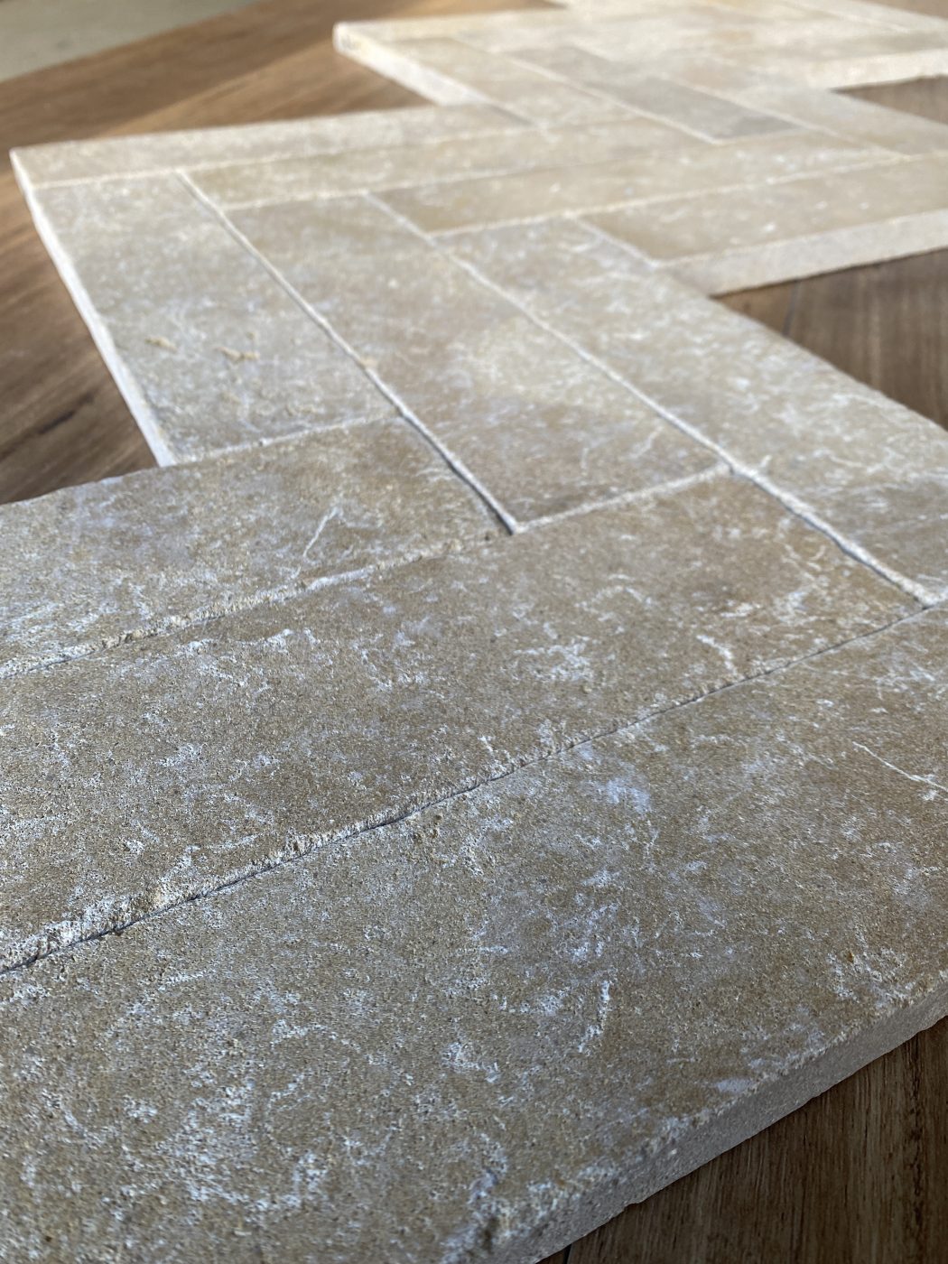 NICE-BRUSHED-TUMBLED-LIMESTONE-BATTONS_RMS-TRADERS_NATURAL-STONE-PAVER-SUPPLIER-MELBOURNE-5-1-scaled