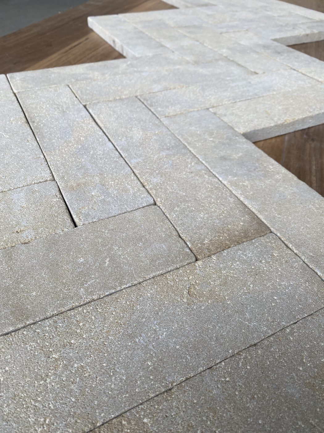 NICE-SANDBLASTED-TUMBLED-LIMESTONE-BATTONS_RMS-TRADERS_NATURAL-STONE-PAVER-SUPPLIER-MELBOURNE-15-scaled