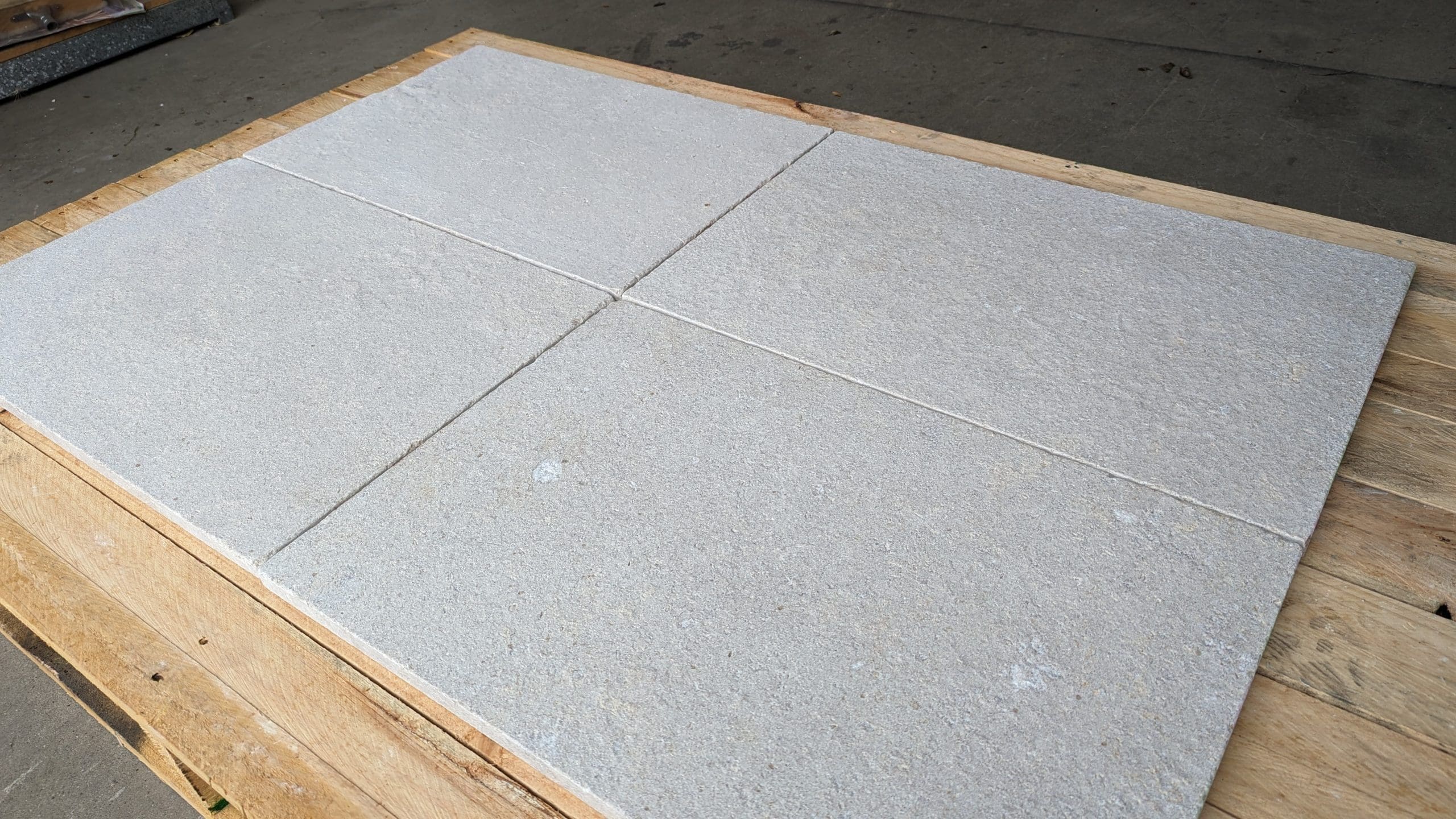 HAVEN FLAMED & TUMBLED LIMESTONE_RMS TRADERS_NATURAL STONE PAVERS POOL COPING SUPPLIER MELBOURNE (8)